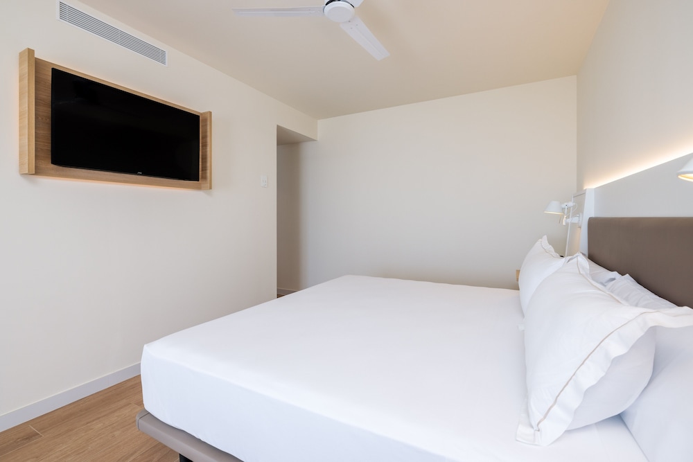 Playamójacar Hotel — Hotel rooms in Mojacar, Andalusia