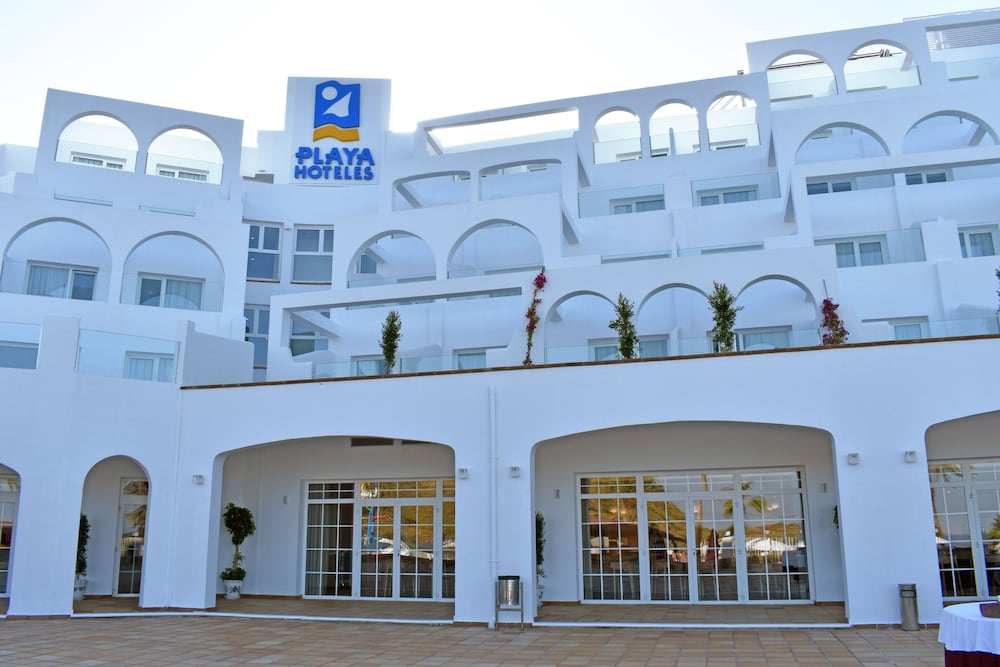 Playamójacar Hotel — Hotel building in Mojacar, Andalusia