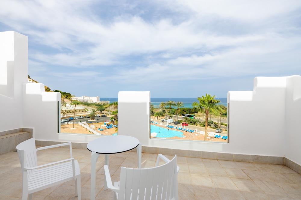 Playamójacar Hotel — Swimming pool in Mojacar, Andalusia