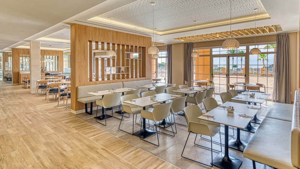 Playamójacar Hotel — Restaurant & bars in Mojacar, Andalusia