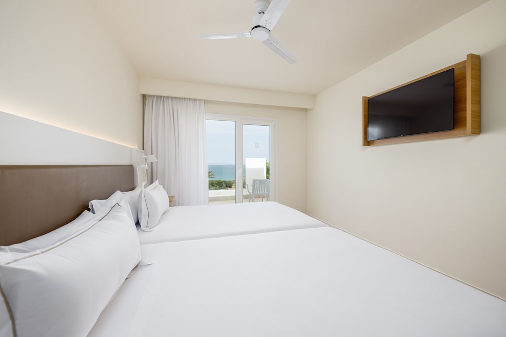 Playamójacar Hotel — Hotel rooms in Mojacar, Andalusia