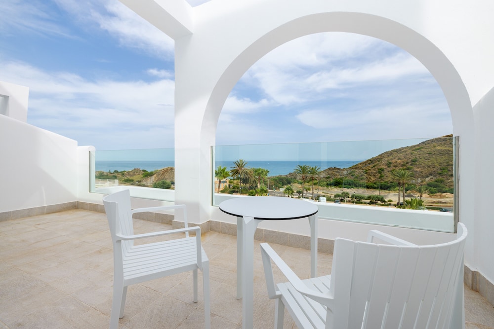 Playamójacar Hotel — Hotel building in Mojacar, Andalusia