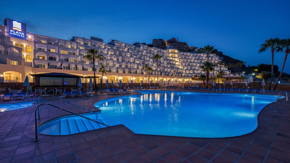 Playamójacar Hotel — Swimming pool in Mojacar, Andalusia