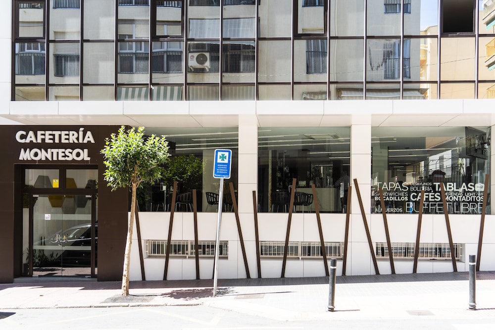 Hotel Montesol Benidorm — Hotel building in Benidorm, Valencian Community