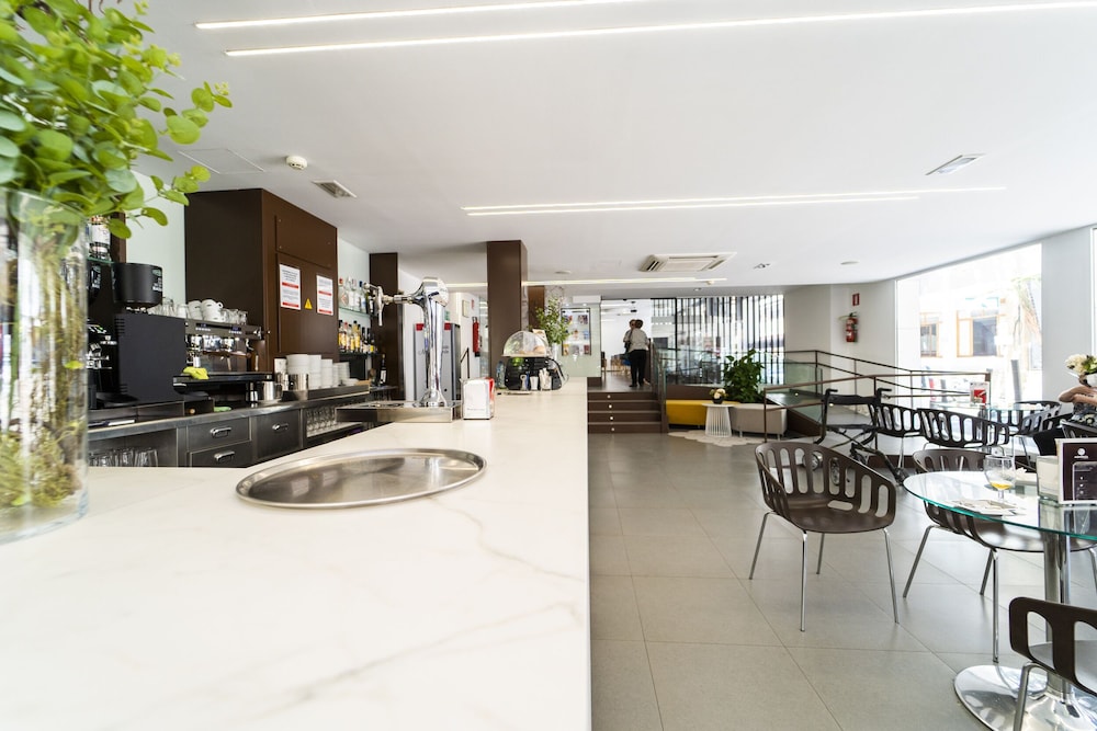 Hotel Montesol Benidorm — Restaurant & bars in Benidorm, Valencian Community