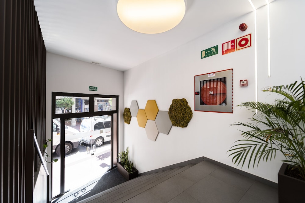 Hotel Montesol Benidorm — Hotel building in Benidorm, Valencian Community