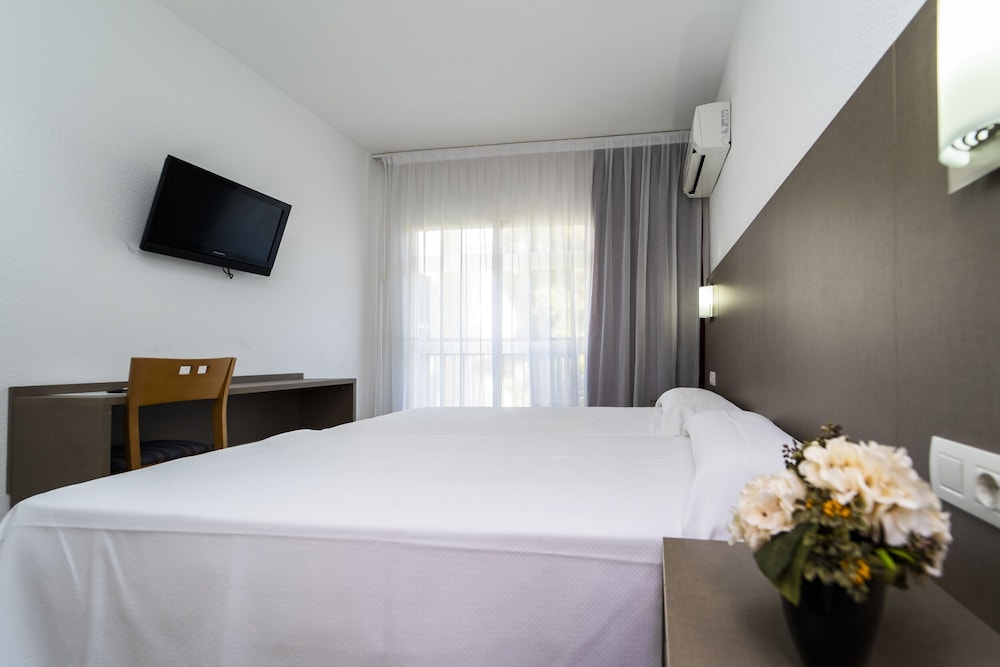 Hotel Montesol Benidorm — Hotel rooms in Benidorm, Valencian Community