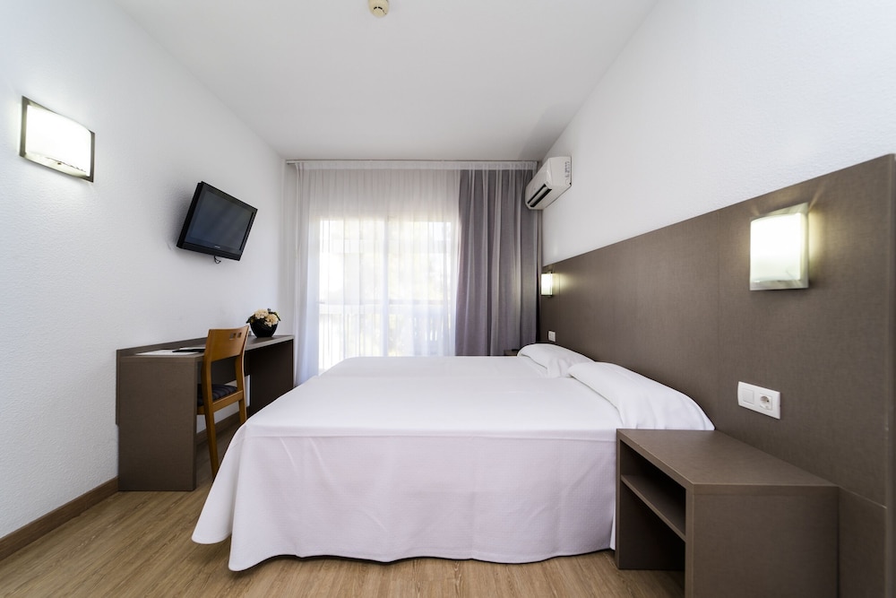 Hotel Montesol Benidorm — Hotel rooms in Benidorm, Valencian Community