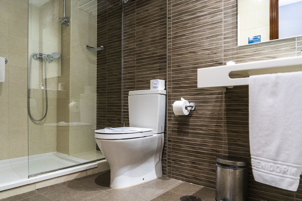 Hotel Montesol Benidorm — Hotel rooms in Benidorm, Valencian Community