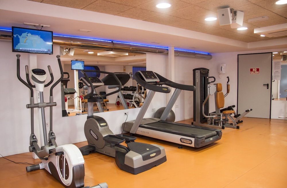 Hotel Ambassador Playa I — Sports & recreation in Benidorm, Valencian Community