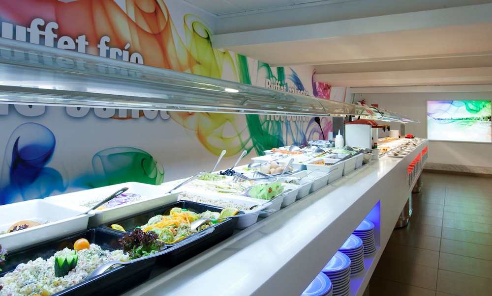 Hotel Ambassador Playa I — Restaurant & bars in Benidorm, Valencian Community