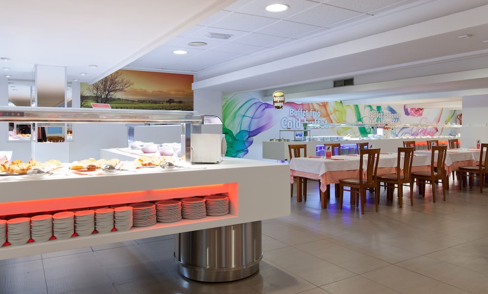 Hotel Ambassador Playa I — Restaurant & bars in Benidorm, Valencian Community