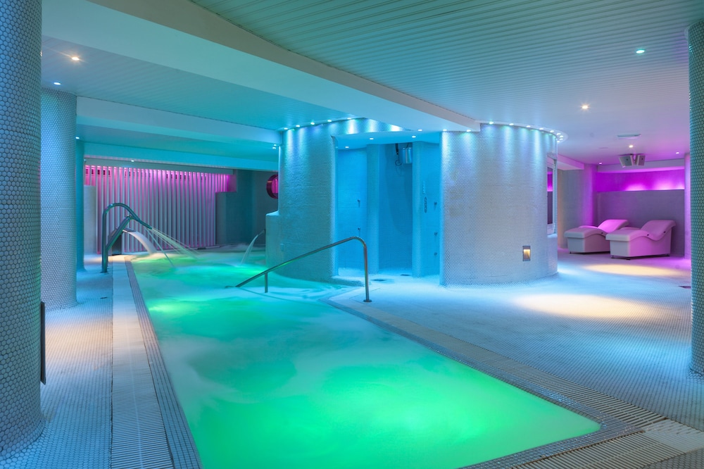 Hotel Ambassador Playa I — Spa in Benidorm, Valencian Community