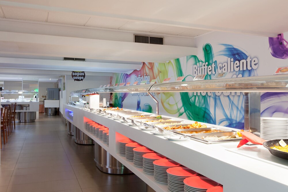 Hotel Ambassador Playa I — Restaurant & bars in Benidorm, Valencian Community