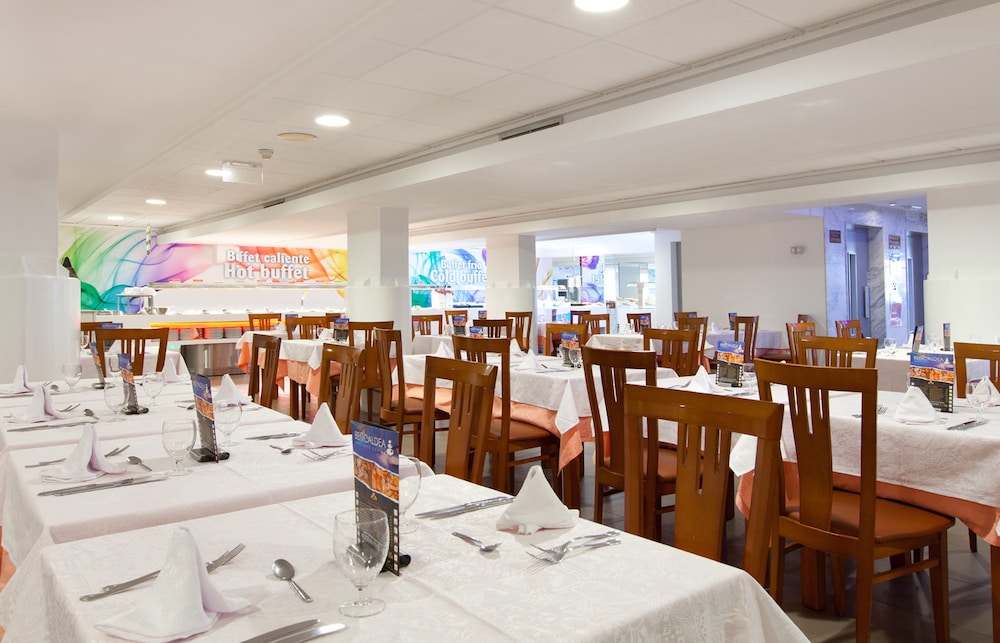Hotel Ambassador Playa I — Restaurant & bars in Benidorm, Valencian Community