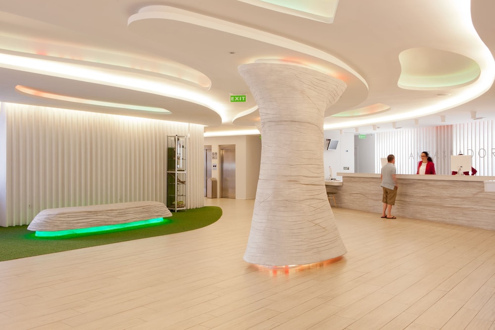 Hotel Ambassador Playa I — Hotel building in Benidorm, Valencian Community