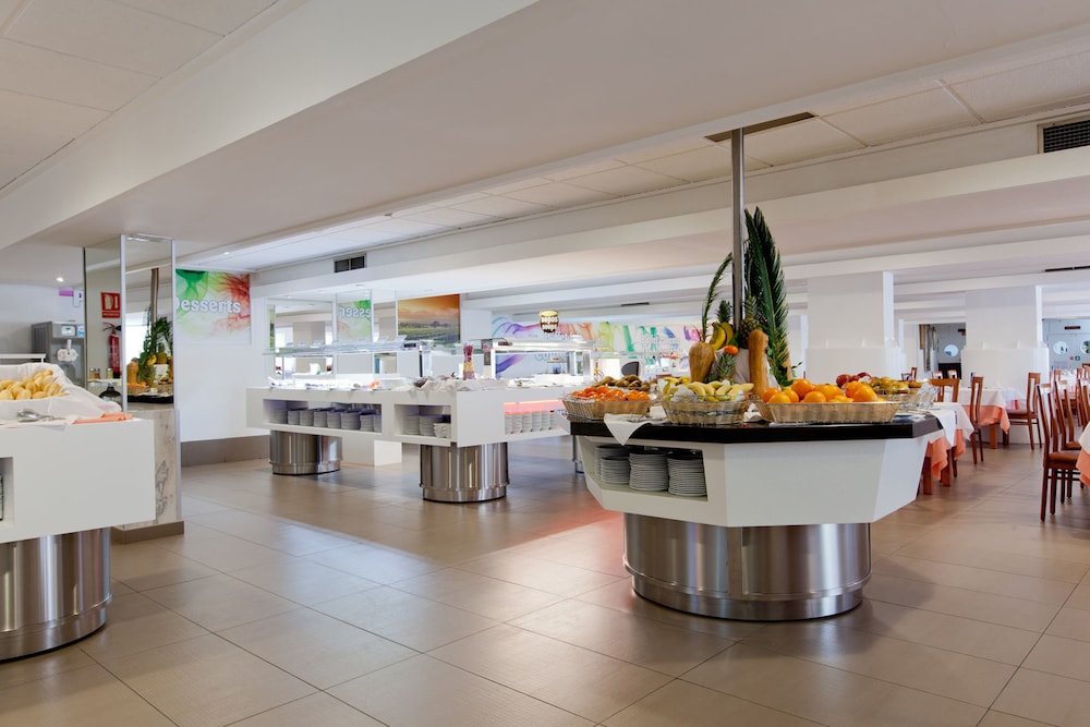 Hotel Ambassador Playa I — Restaurant & bars in Benidorm, Valencian Community