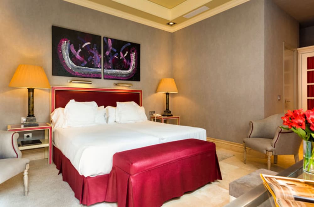 Hotel Boutique Casa del Poeta Sevilla — Hotel rooms in Seville, Andalusia