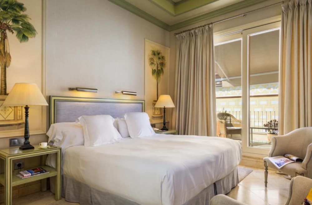 Hotel Boutique Casa del Poeta Sevilla — Hotel rooms in Seville, Andalusia