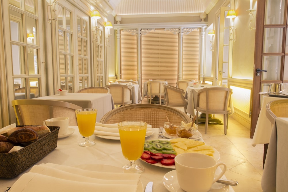 Hotel Boutique Casa del Poeta Sevilla — Restaurant & bars in Seville, Andalusia