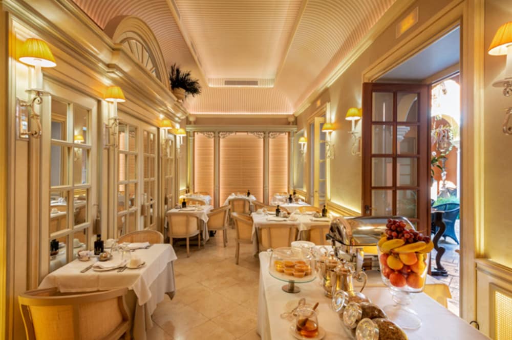 Hotel Boutique Casa del Poeta Sevilla — Restaurant & bars in Seville, Andalusia