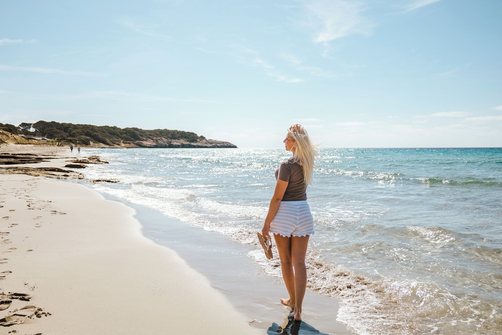 Hotel Seth Santo Tomas — Beach in Santo Tomas, Balearic Islands