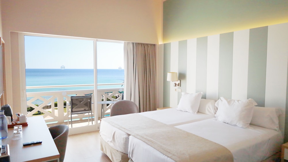 Hotel Seth Santo Tomas — Hotel rooms in Santo Tomas, Balearic Islands
