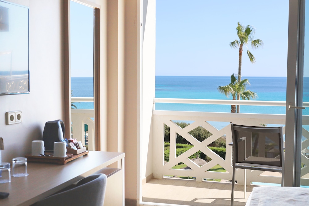 Hotel Seth Santo Tomas — Hotel rooms in Santo Tomas, Balearic Islands