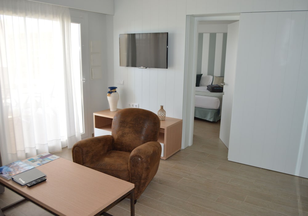 Hotel Seth Santo Tomas — Hotel rooms in Santo Tomas, Balearic Islands