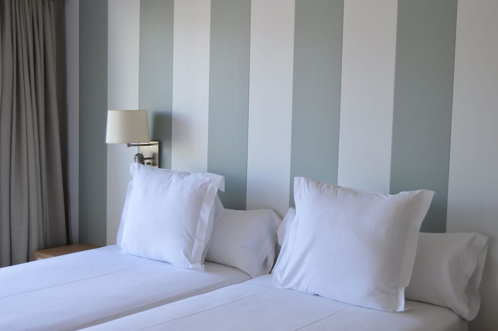 Hotel Seth Santo Tomas — Hotel rooms in Santo Tomas, Balearic Islands