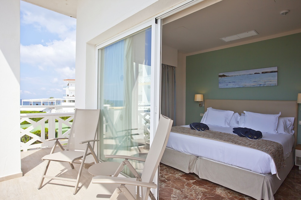 Hotel Seth Santo Tomas — Hotel rooms in Santo Tomas, Balearic Islands