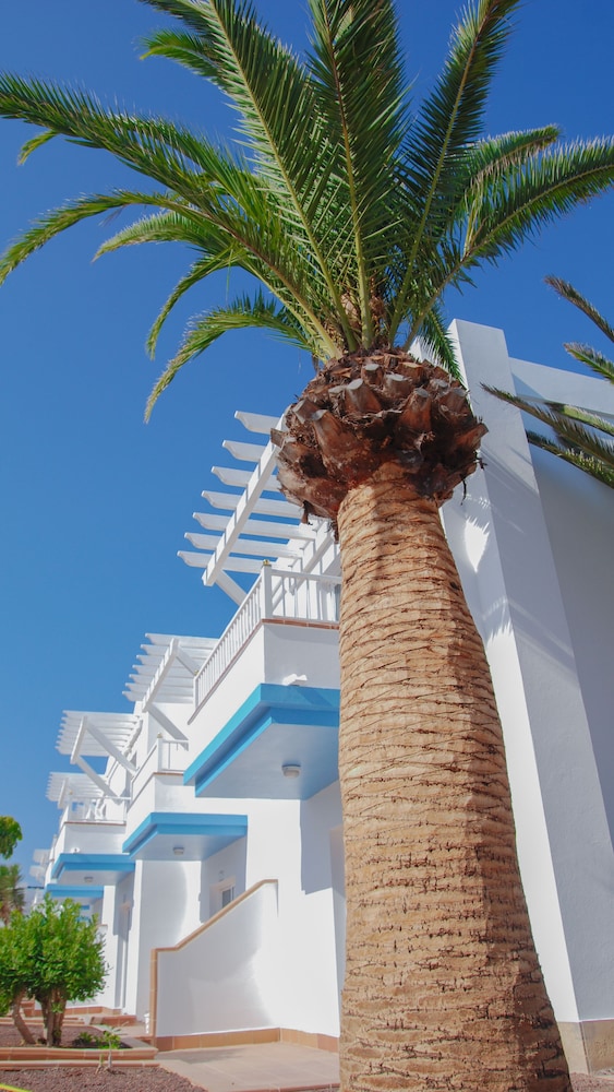 Arena Beach — Hotel building in Corralejo, Canary Islands