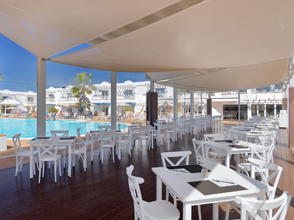 Arena Beach — Restaurant & bars in Corralejo, Canary Islands