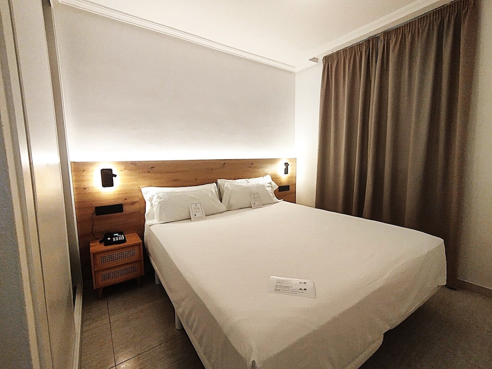 Arena Beach — Hotel rooms in Corralejo, Canary Islands