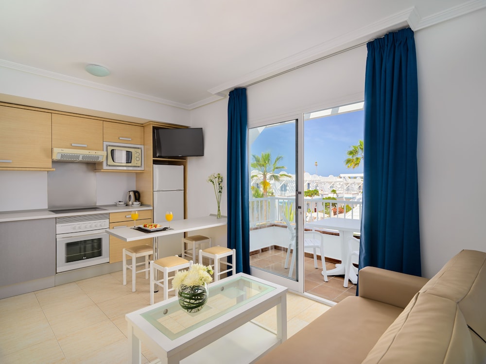 Arena Beach — Hotel rooms in Corralejo, Canary Islands