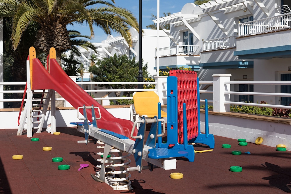 Arena Beach — Attractions for children in Corralejo, Canary Islands