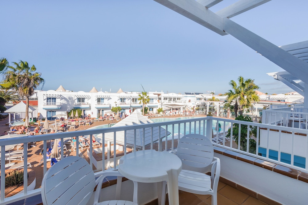 Arena Beach — Swimming pool in Corralejo, Canary Islands
