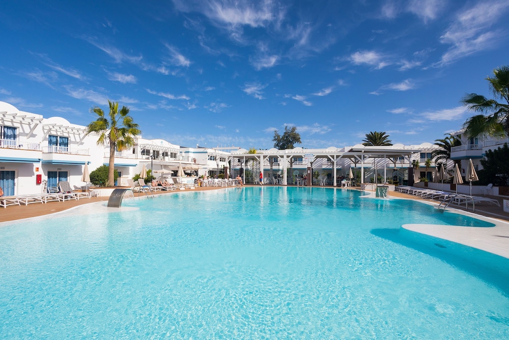 Arena Beach — Swimming pool in Corralejo, Canary Islands