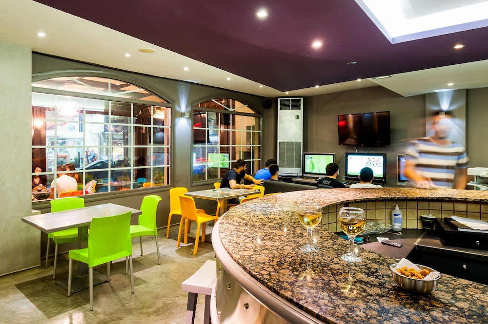Elina Hotel Apartments — Restaurant & bars in Rethymnon