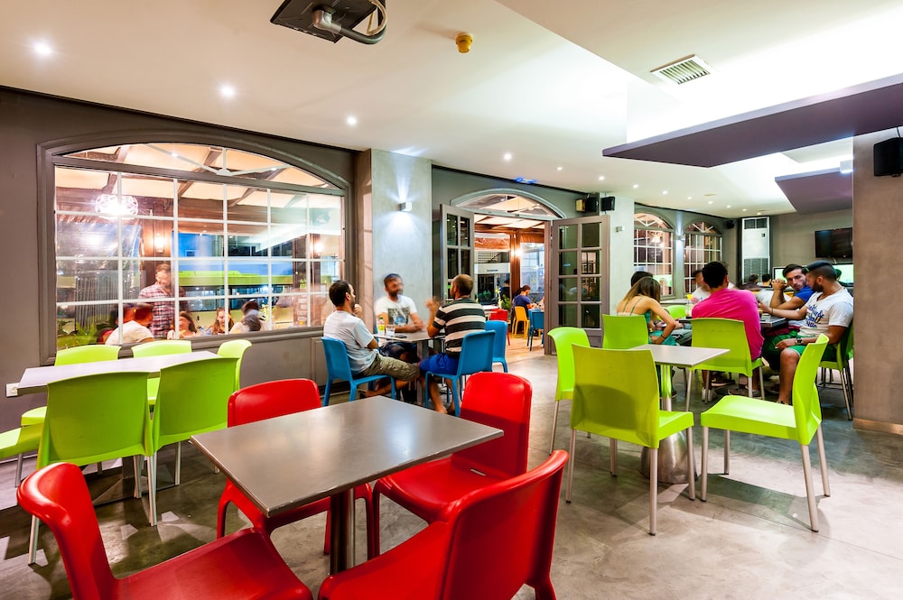 Elina Hotel Apartments — Restaurant & bars in Rethymnon