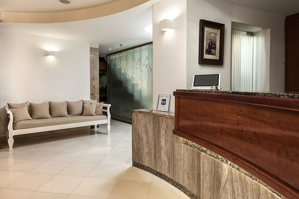 Elina Hotel Apartments — Hotel building in Rethymnon