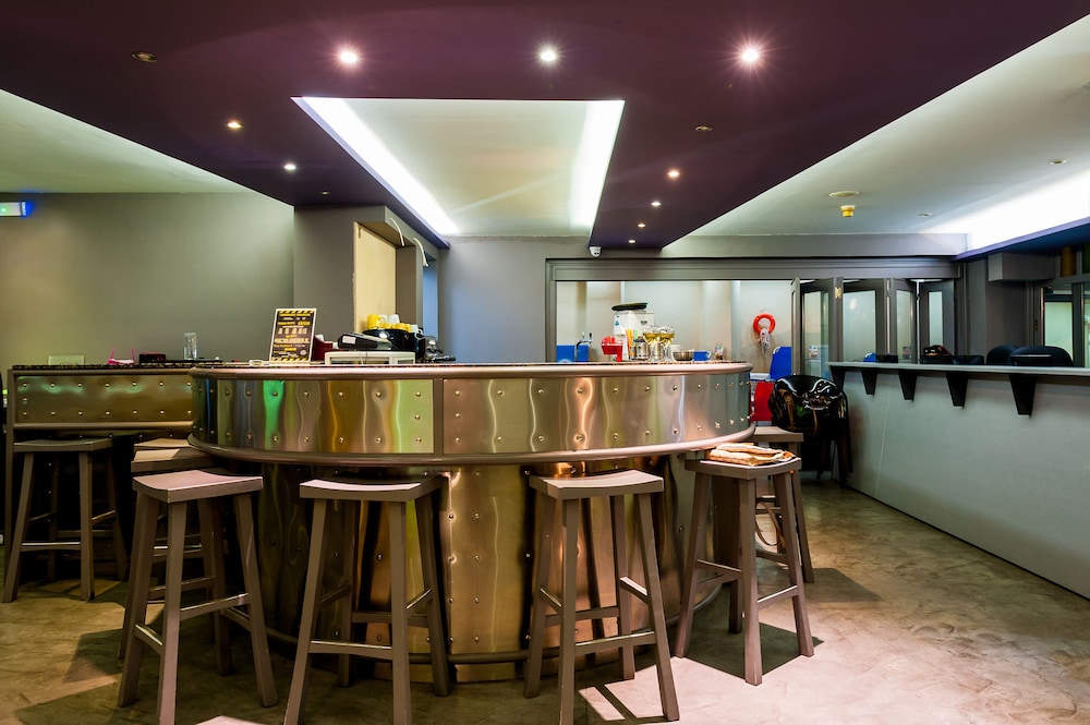 Elina Hotel Apartments — Restaurant & bars in Rethymnon