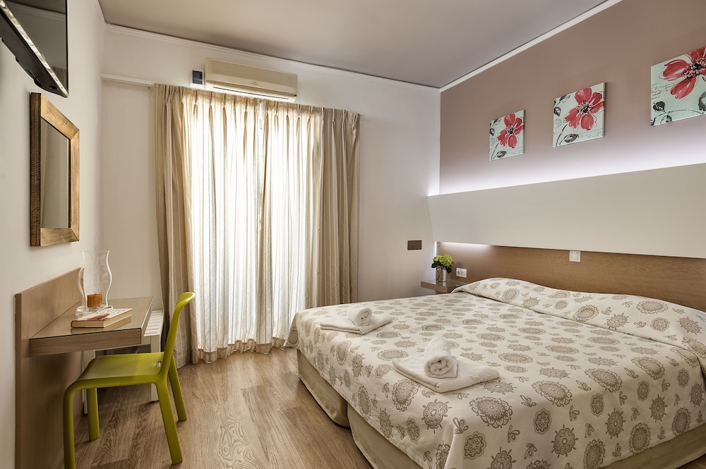 Elina Hotel Apartments — Hotel rooms in Rethymnon
