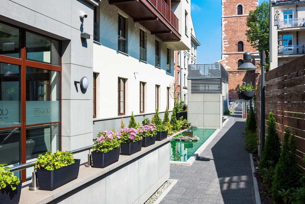 Golden Tulip Krakow Kazimierz — Hotel building in Krakow, Lesser Poland
