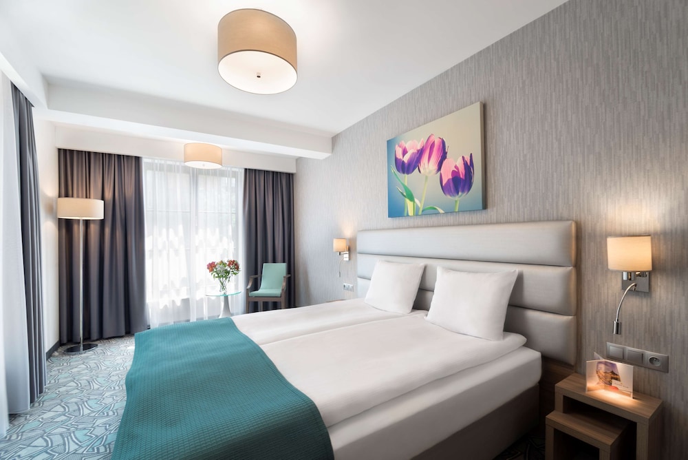 Golden Tulip Krakow Kazimierz — Hotel rooms in Krakow, Lesser Poland