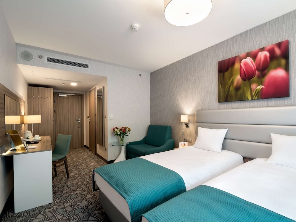 Golden Tulip Krakow Kazimierz — Hotel rooms in Krakow, Lesser Poland