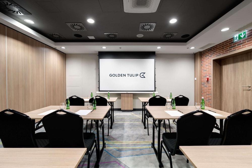 Golden Tulip Krakow Kazimierz — Hotel building in Krakow, Lesser Poland