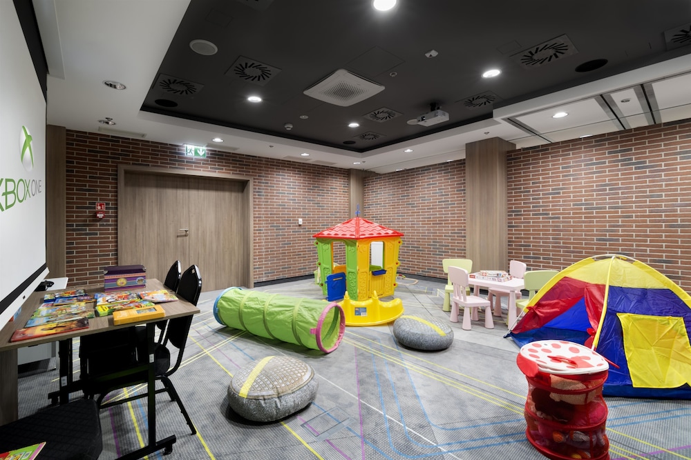 Golden Tulip Krakow Kazimierz — Attractions for children in Krakow, Lesser Poland