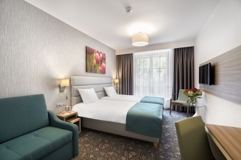 Golden Tulip Krakow Kazimierz — Hotel rooms in Krakow, Lesser Poland
