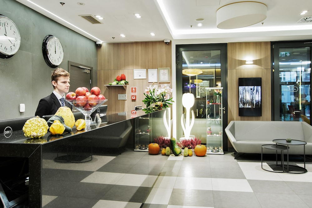 Golden Tulip Krakow Kazimierz — Hotel building in Krakow, Lesser Poland